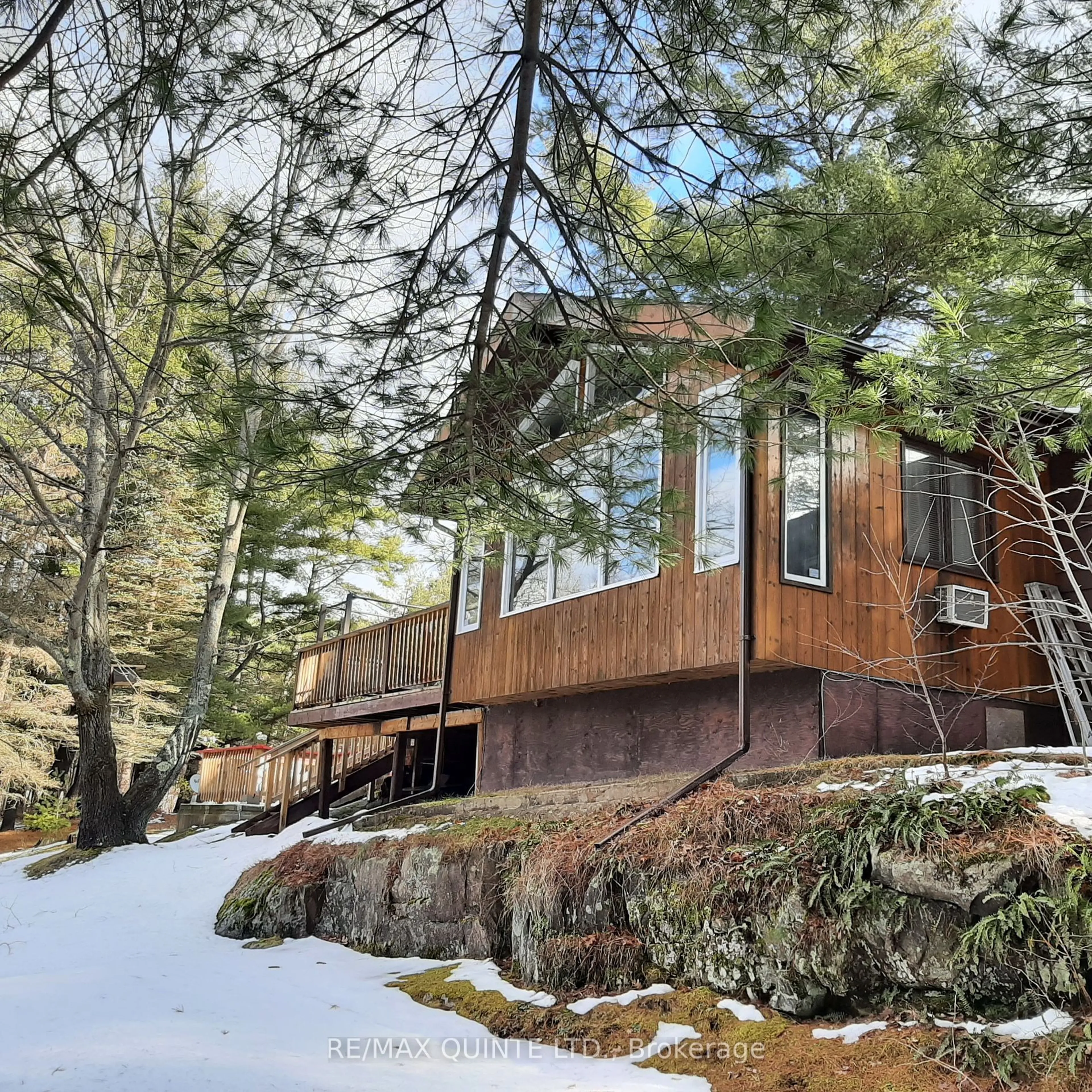 Home with vinyl exterior material, forest/trees view for 8187 Hwy 37 N/A, Tweed Ontario K0K 3J0