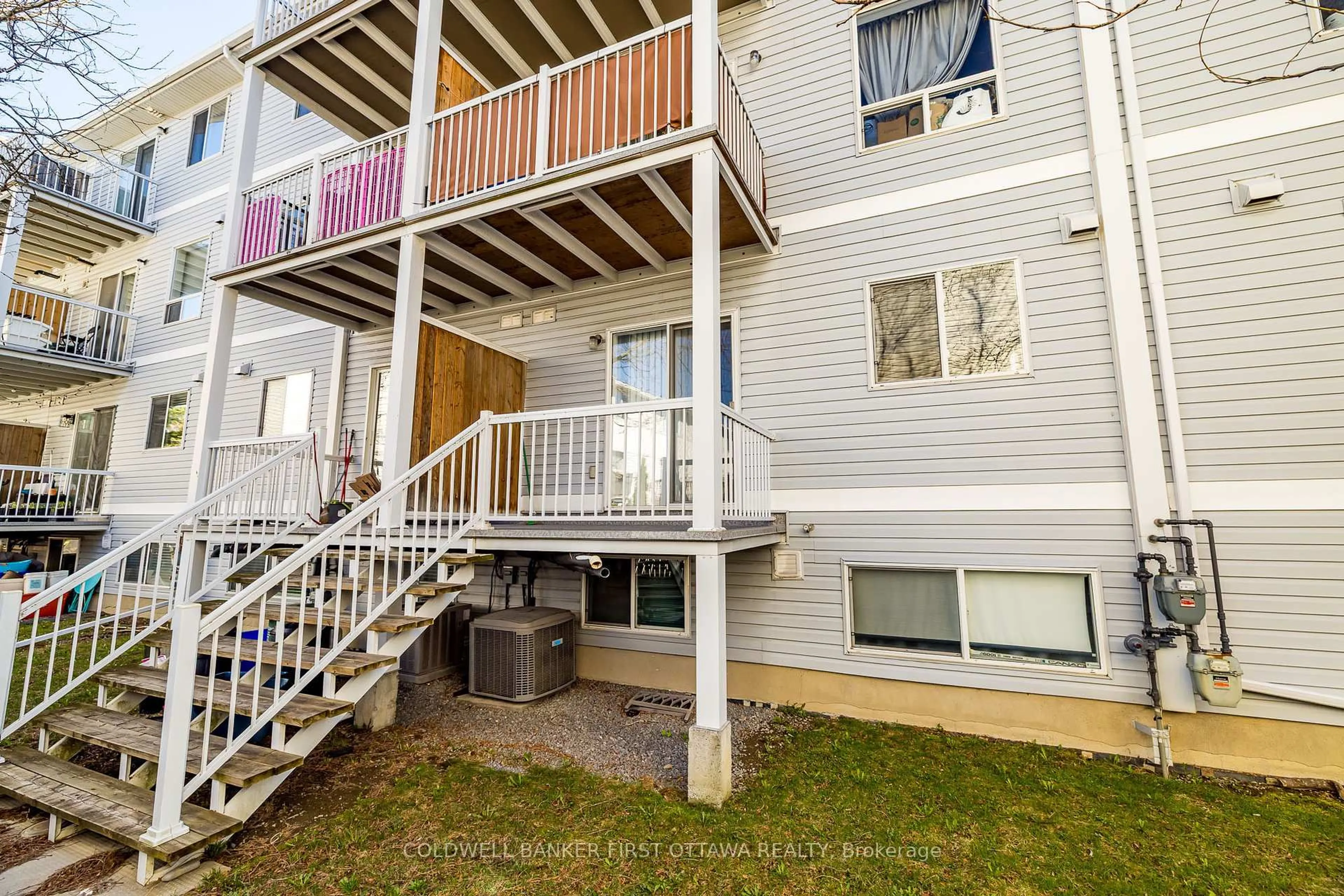 Patio, unknown for 389 Wiffen N/A #23, Ottawa Ontario K2H 1G4
