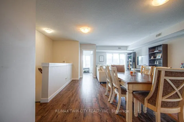 Additional property image - 164 Rochefort St Unit B