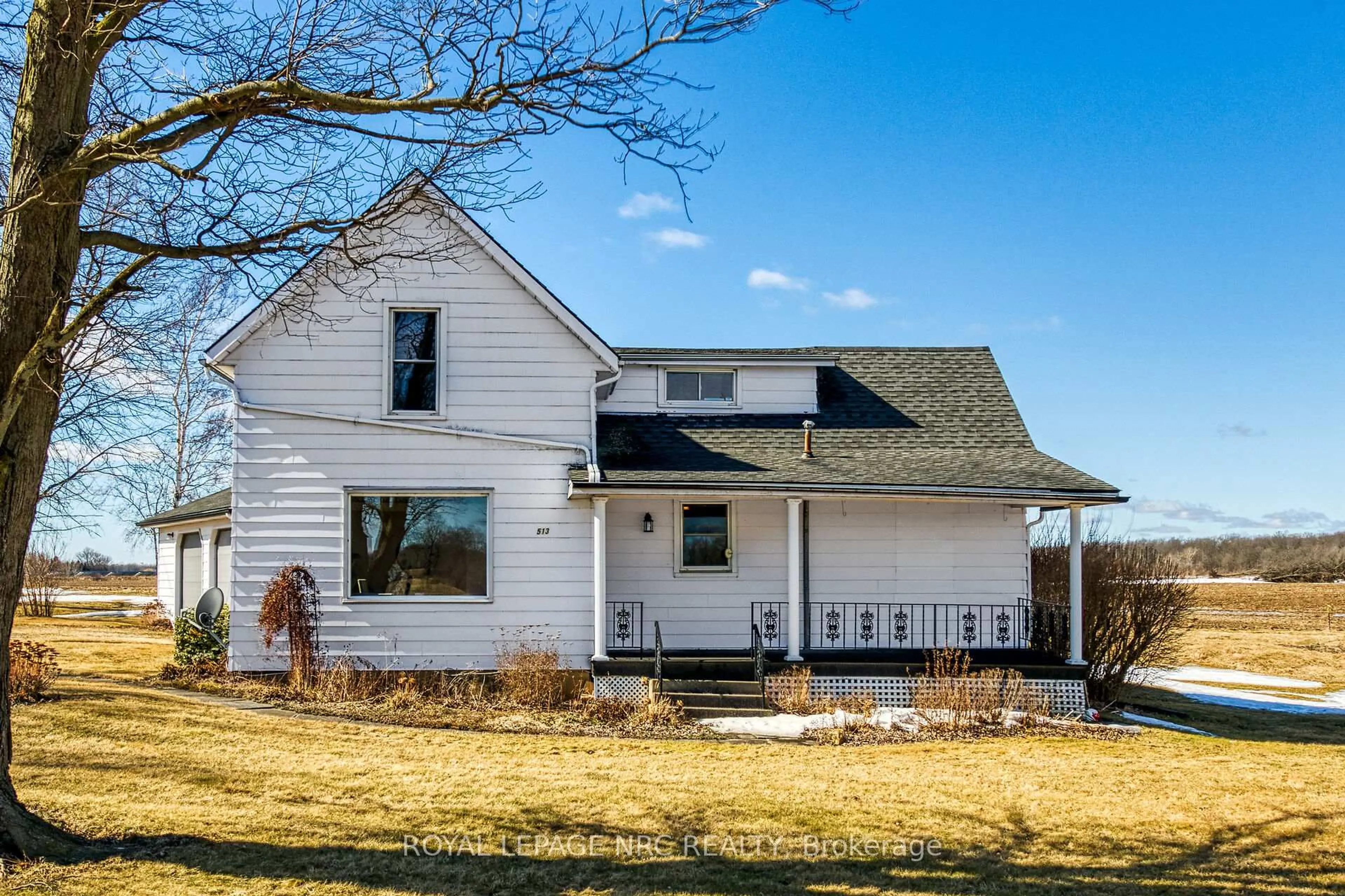 Home with vinyl exterior material, street for 513 Sutor Rd, Haldimand Ontario N0A 1E0