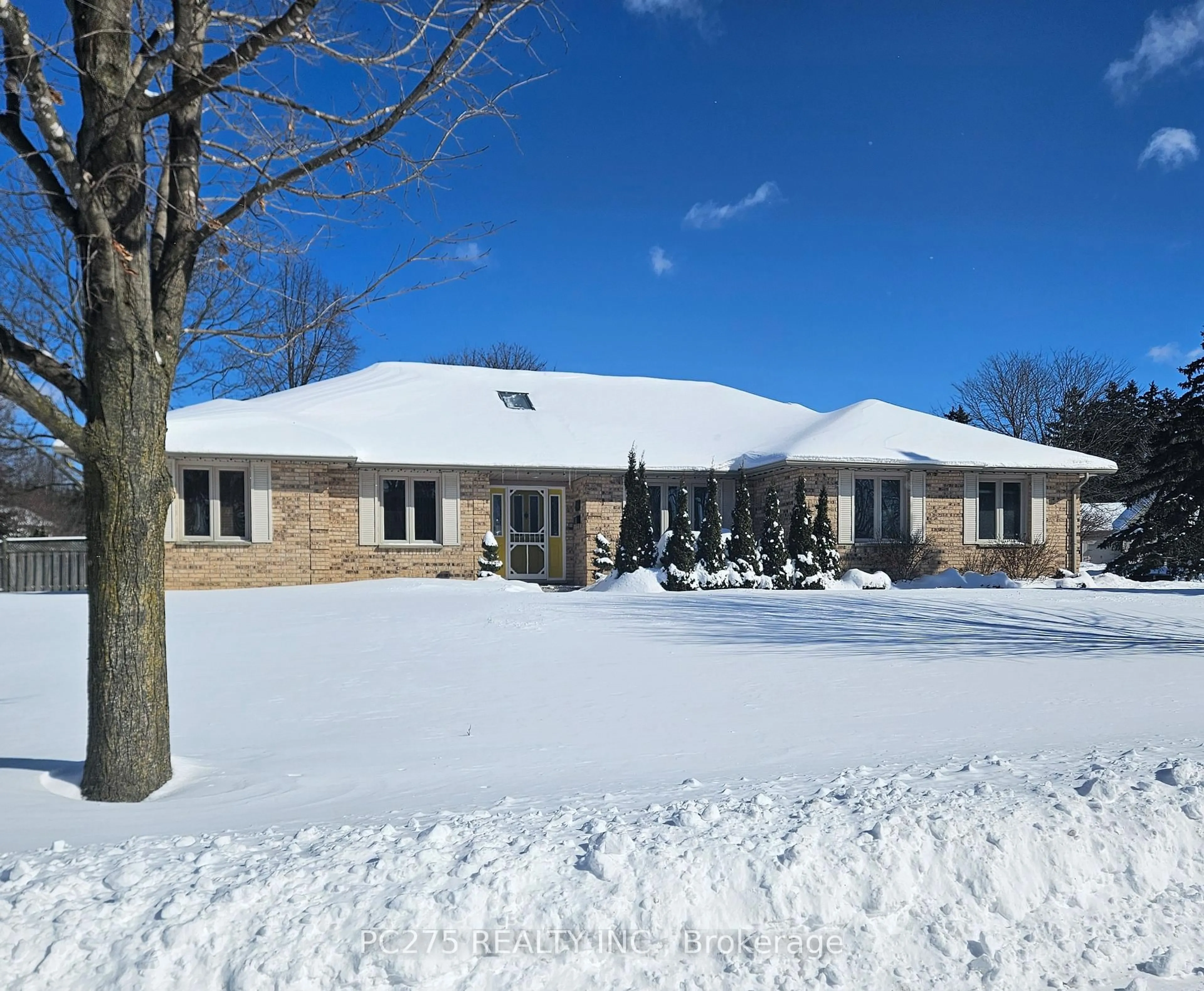 Home with brick exterior material, building for 3914 Stacey Cres, London Ontario N6P 1E8