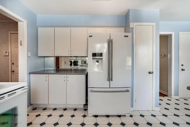 Additional property image - 25 ROBINHOOD Dr