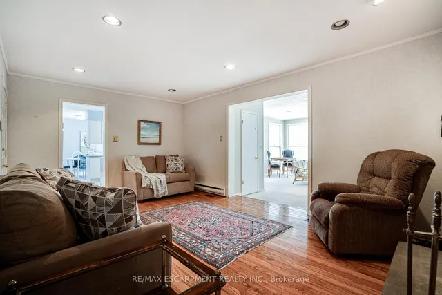 Additional property image - 25 ROBINHOOD Dr