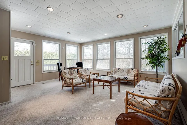 Additional property image - 25 ROBINHOOD Dr