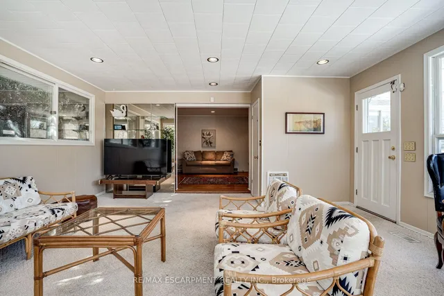 Additional property image - 25 ROBINHOOD Dr