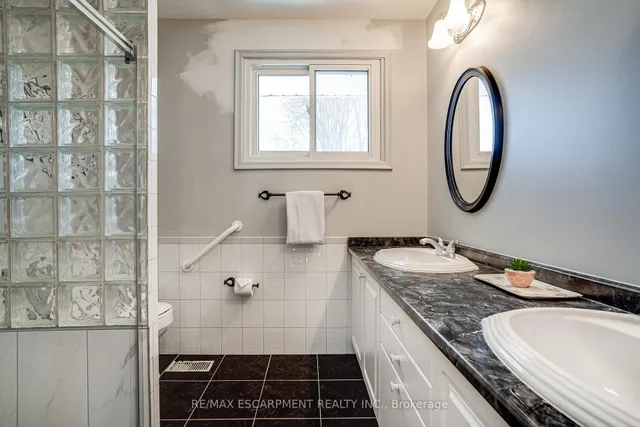 Additional property image - 25 ROBINHOOD Dr
