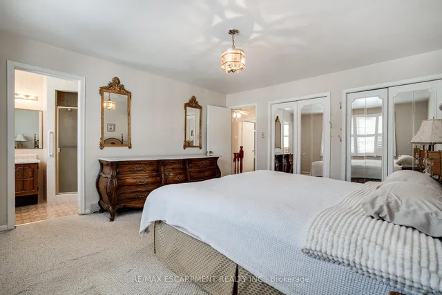 Additional property image - 25 ROBINHOOD Dr