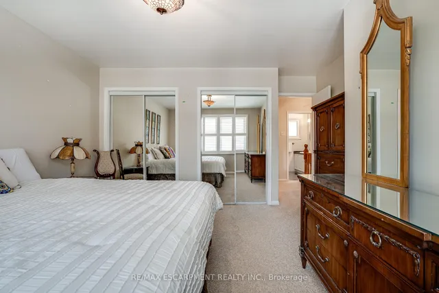 Additional property image - 25 ROBINHOOD Dr