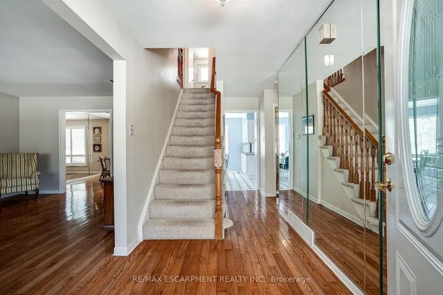 Additional property image - 25 ROBINHOOD Dr