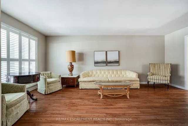 Additional property image - 25 ROBINHOOD Dr
