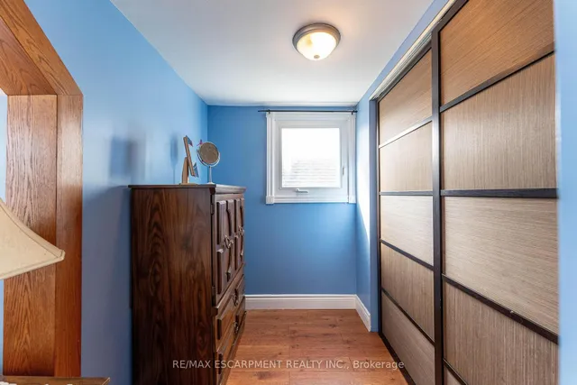 Additional property image - 174 East 24th St