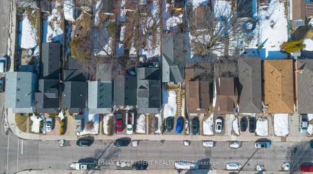 Additional property image - 174 East 24th St