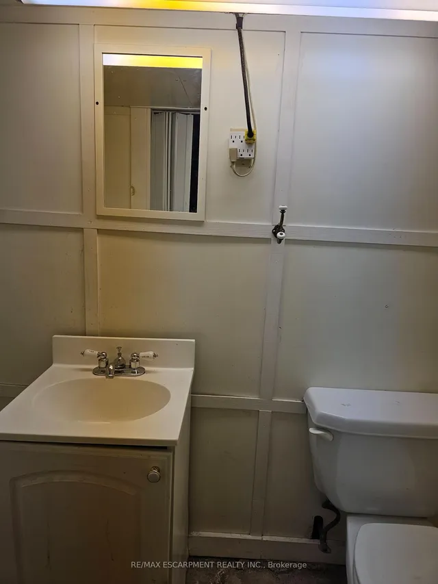 Additional property image - 63 New St