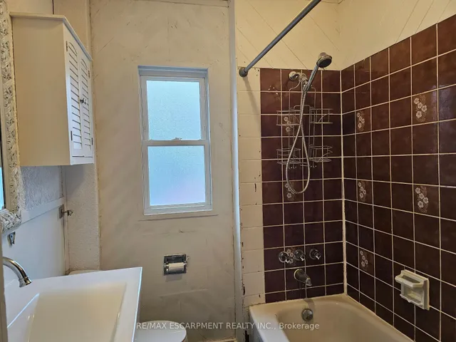Additional property image - 63 New St