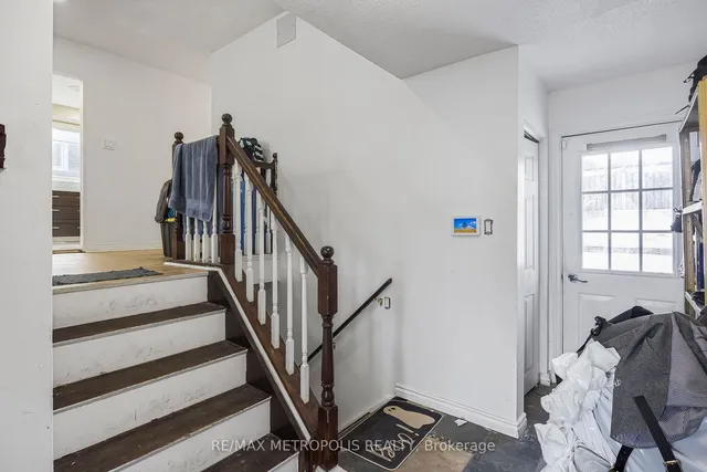 Additional property image - 280 Cranbrook Dr
