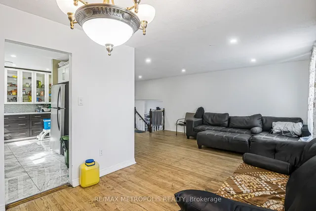 Additional property image - 280 Cranbrook Dr