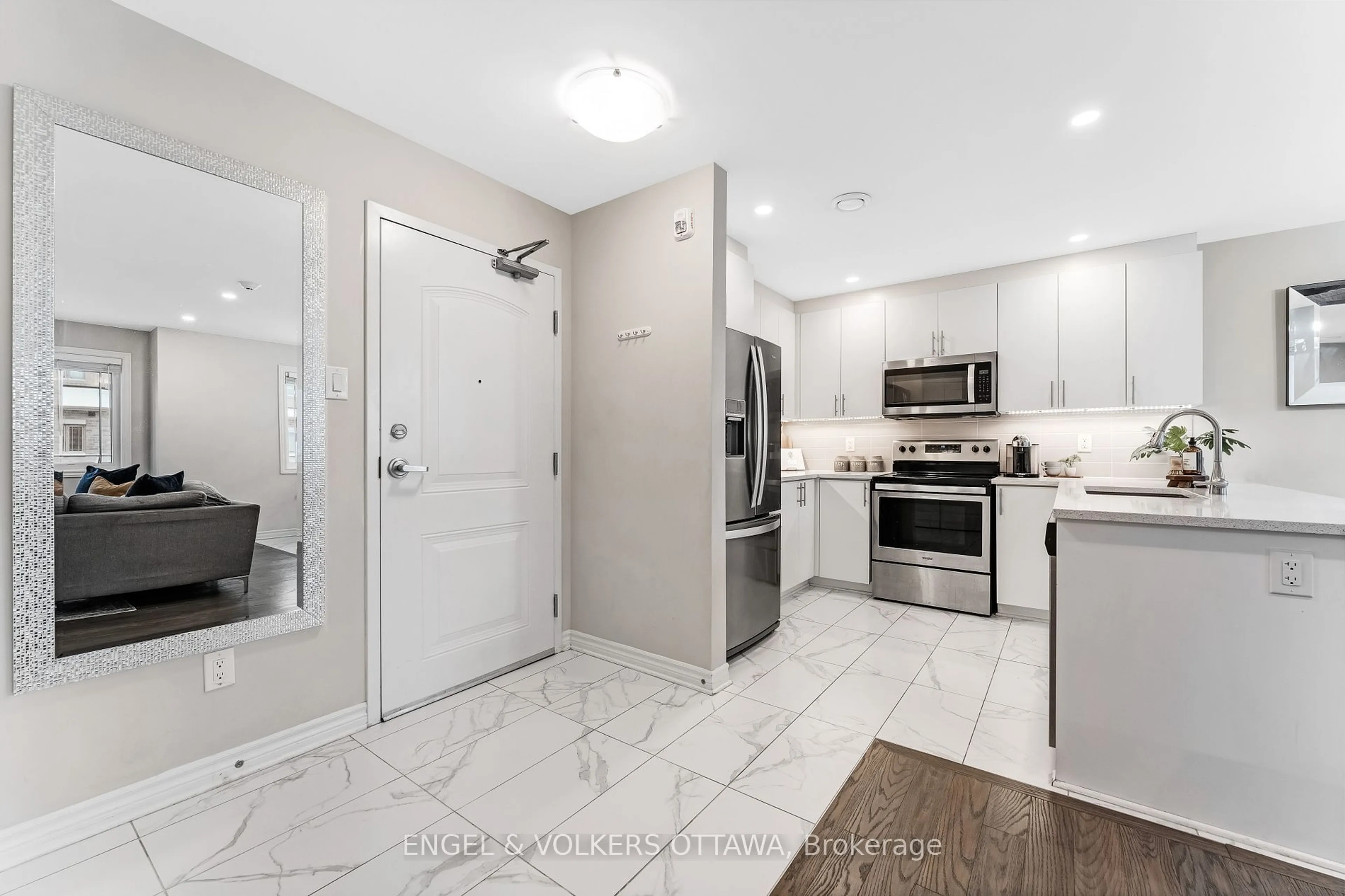 Open concept kitchen, ceramic/tile floor for 345 Tribeca Private #7, Barrhaven Ontario K2J 6B4