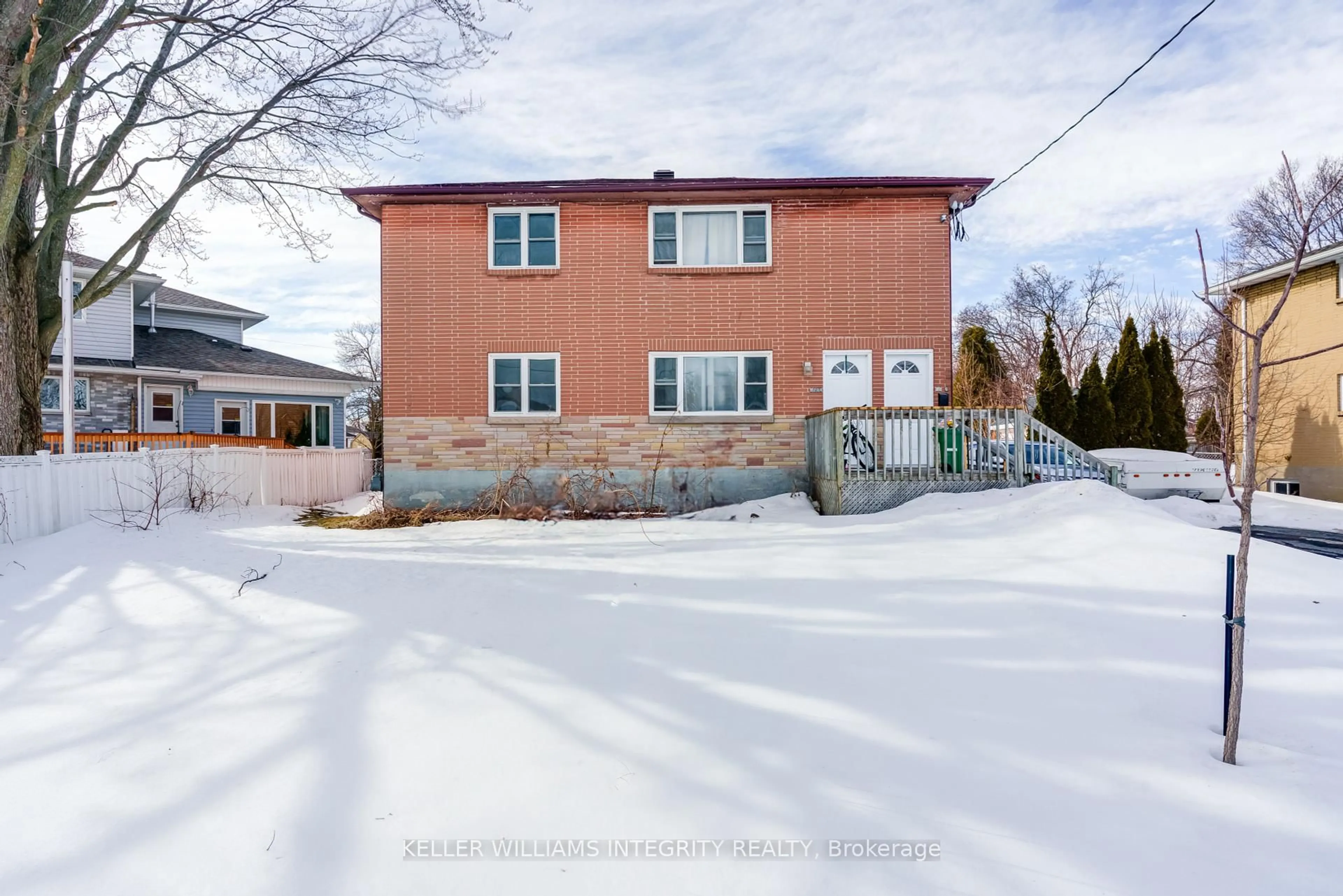 A pic from outside/outdoor area/front of a property/back of a property/a pic from drone, street for 1204-1206 Caswell Cres, Cornwall Ontario K6J 4V6