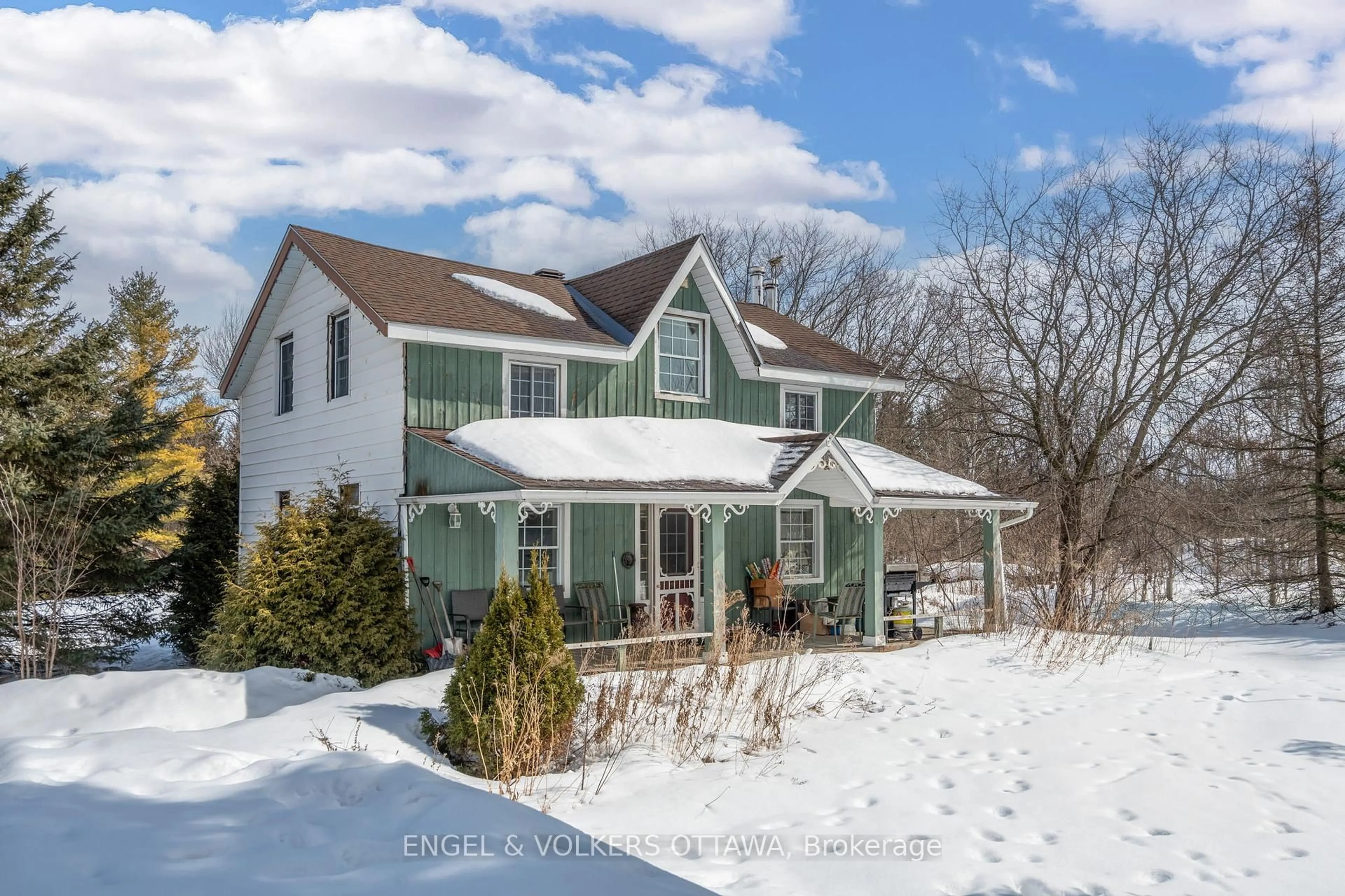 A pic from outside/outdoor area/front of a property/back of a property/a pic from drone, street for 8666 Springhill Rd, Greely - Metcalfe - Osgoode - Vernon and Area Ontario K0A 2P0