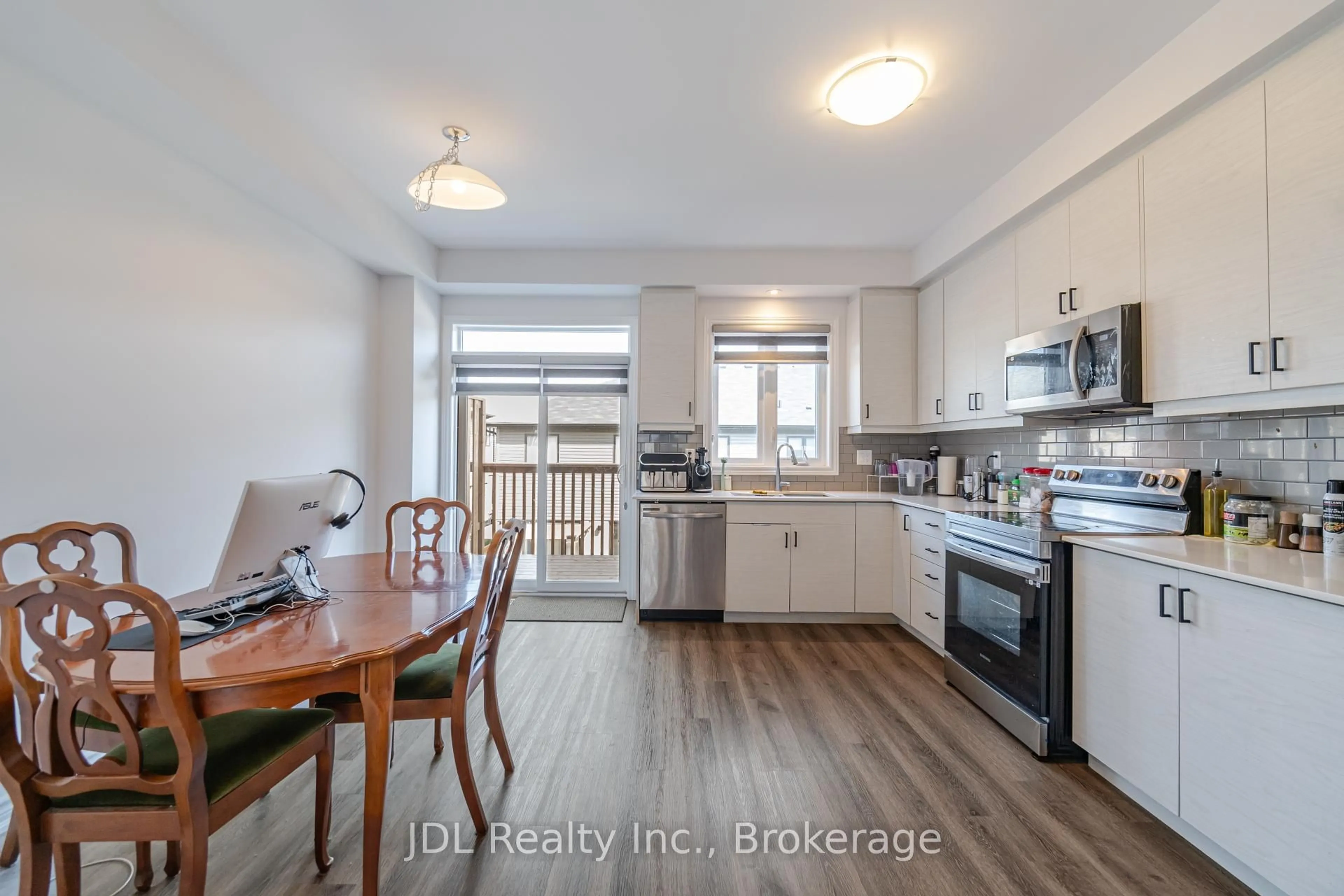 Open concept kitchen, unknown for 461 Blackburn Dr #80, Brant Ontario N3T 0W9