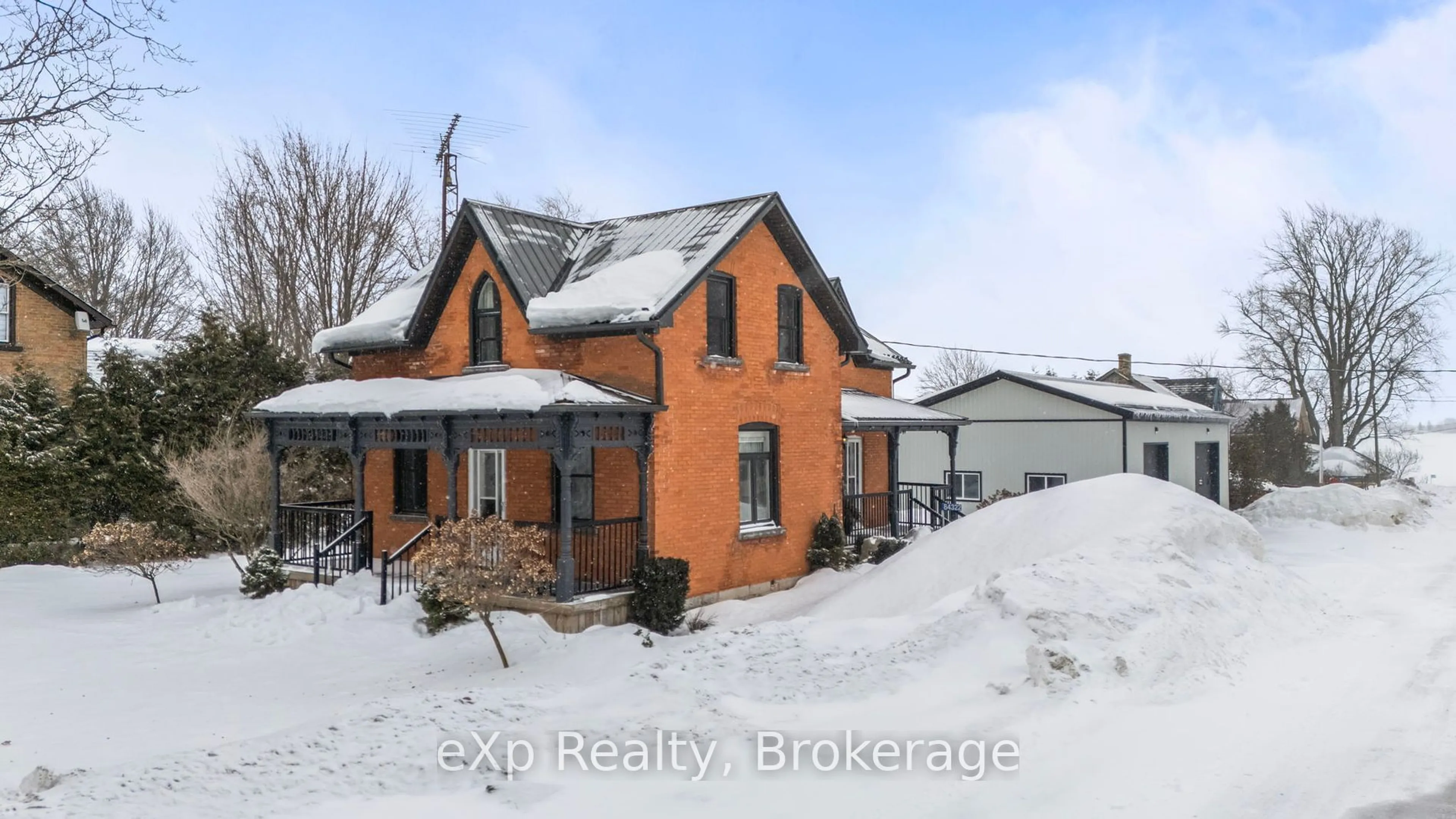 A pic from outside/outdoor area/front of a property/back of a property/a pic from drone, street for 84322 McNabb Line, Huron East Ontario N0G 1H0