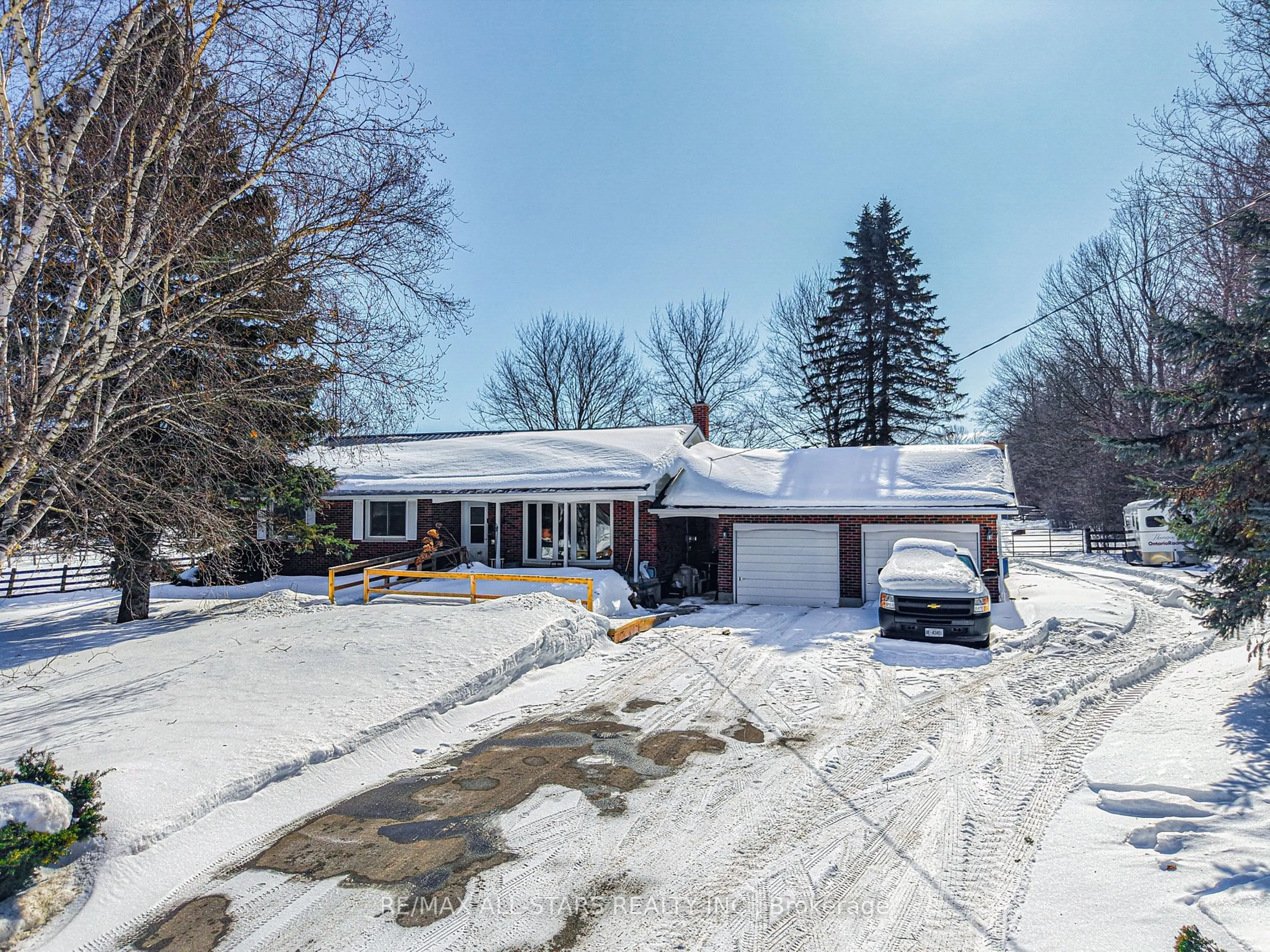 A pic from outside/outdoor area/front of a property/back of a property/a pic from drone, street for 922 Cottingham Rd, Kawartha Lakes Ontario K0L 2W0