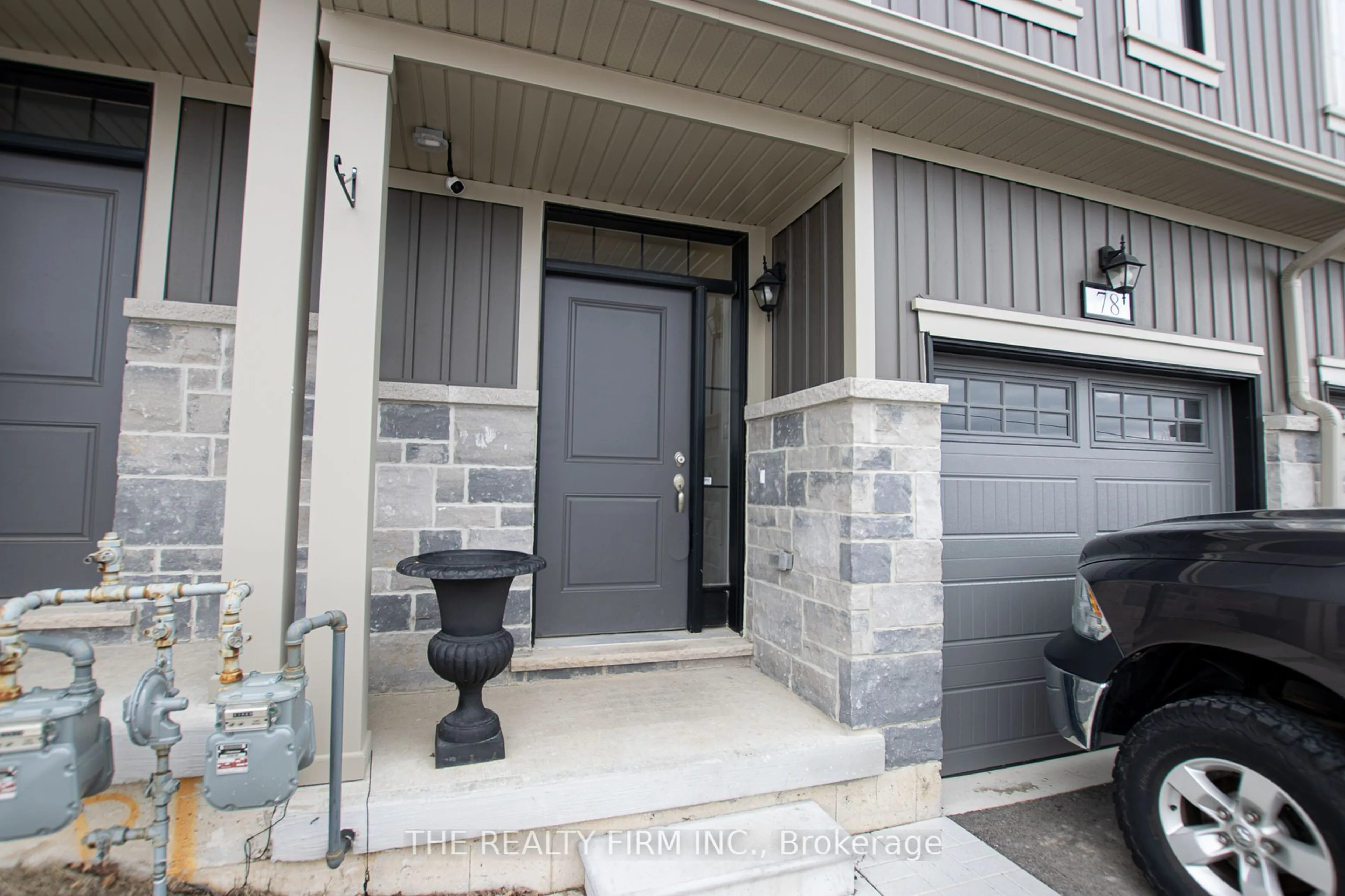 Indoor entryway for 78 Middleton St, Zorra Ontario N0M 2M0