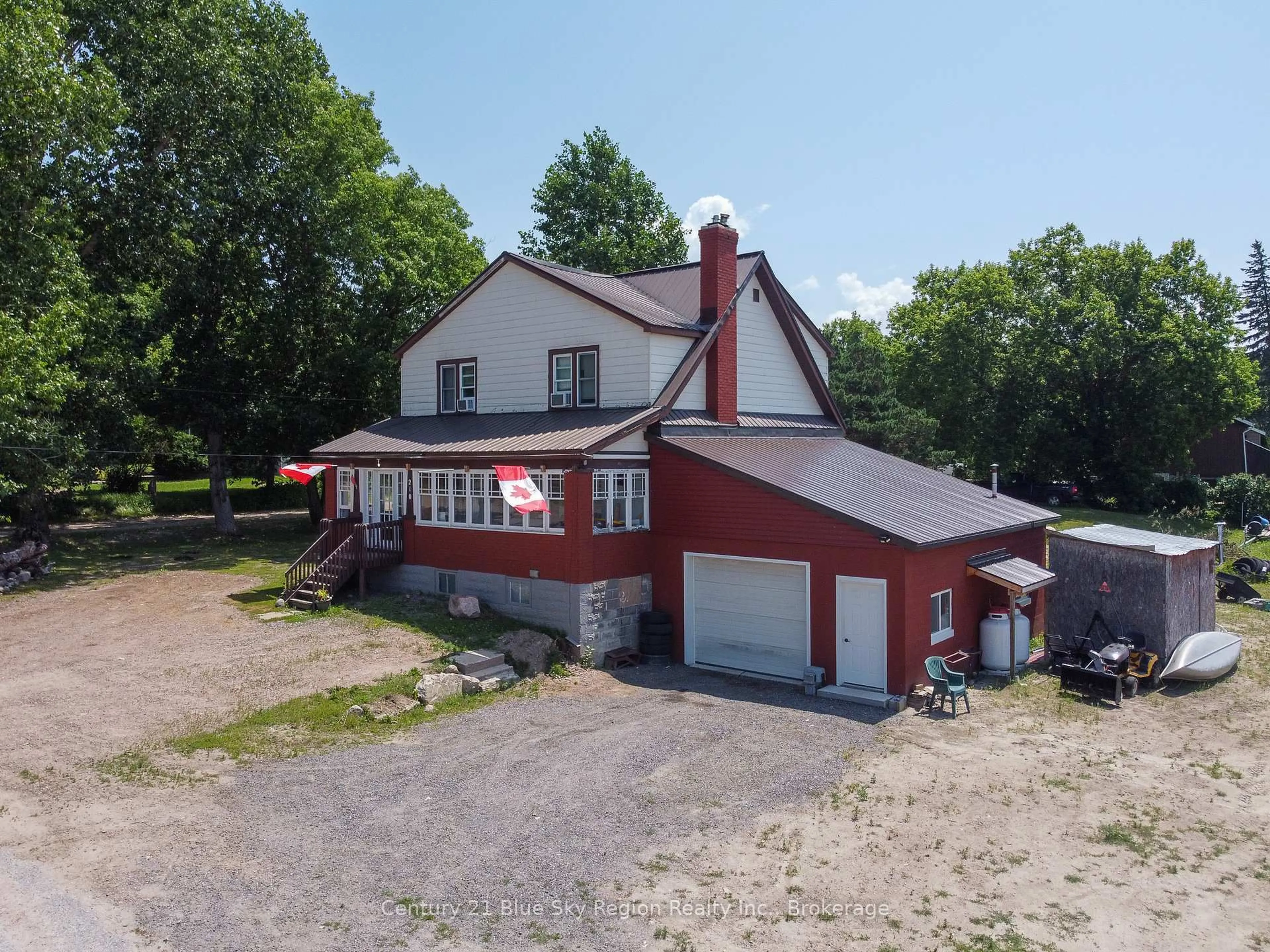 A pic from outside/outdoor area/front of a property/back of a property/a pic from drone, building for 210 CHURCH St, Bonfield Ontario P0H 1E0