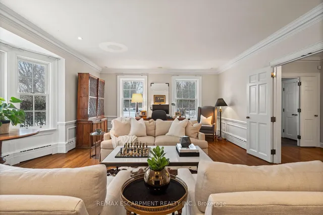 Additional property image - 5 Mayfair Pl