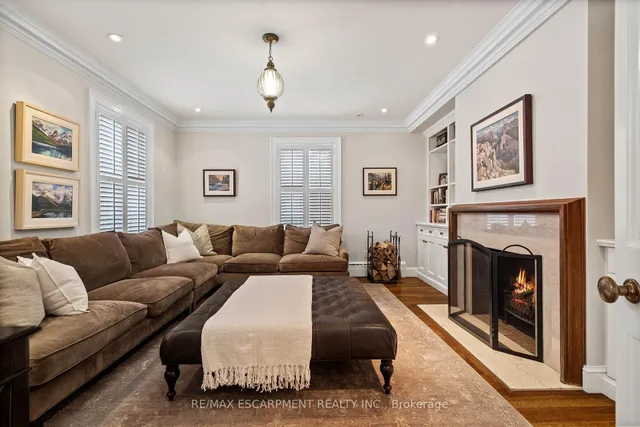 Additional property image - 5 Mayfair Pl