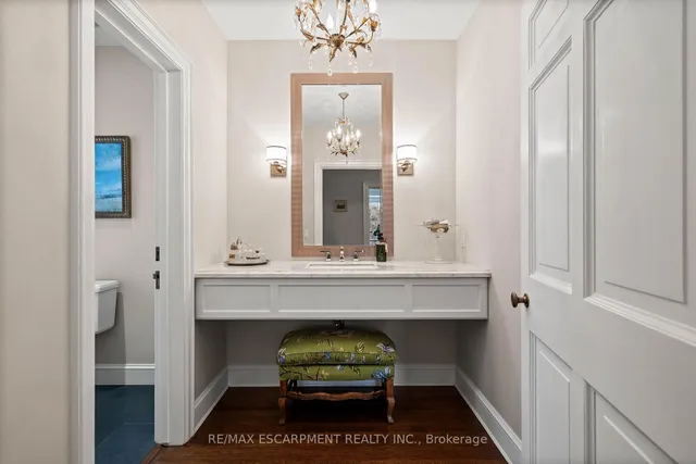Additional property image - 5 Mayfair Pl