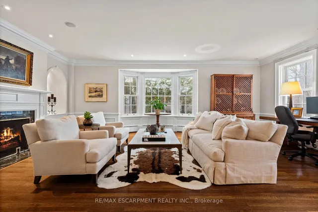 Additional property image - 5 Mayfair Pl