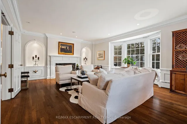 Additional property image - 5 Mayfair Pl