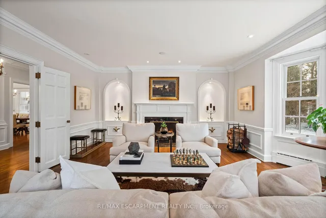 Additional property image - 5 Mayfair Pl