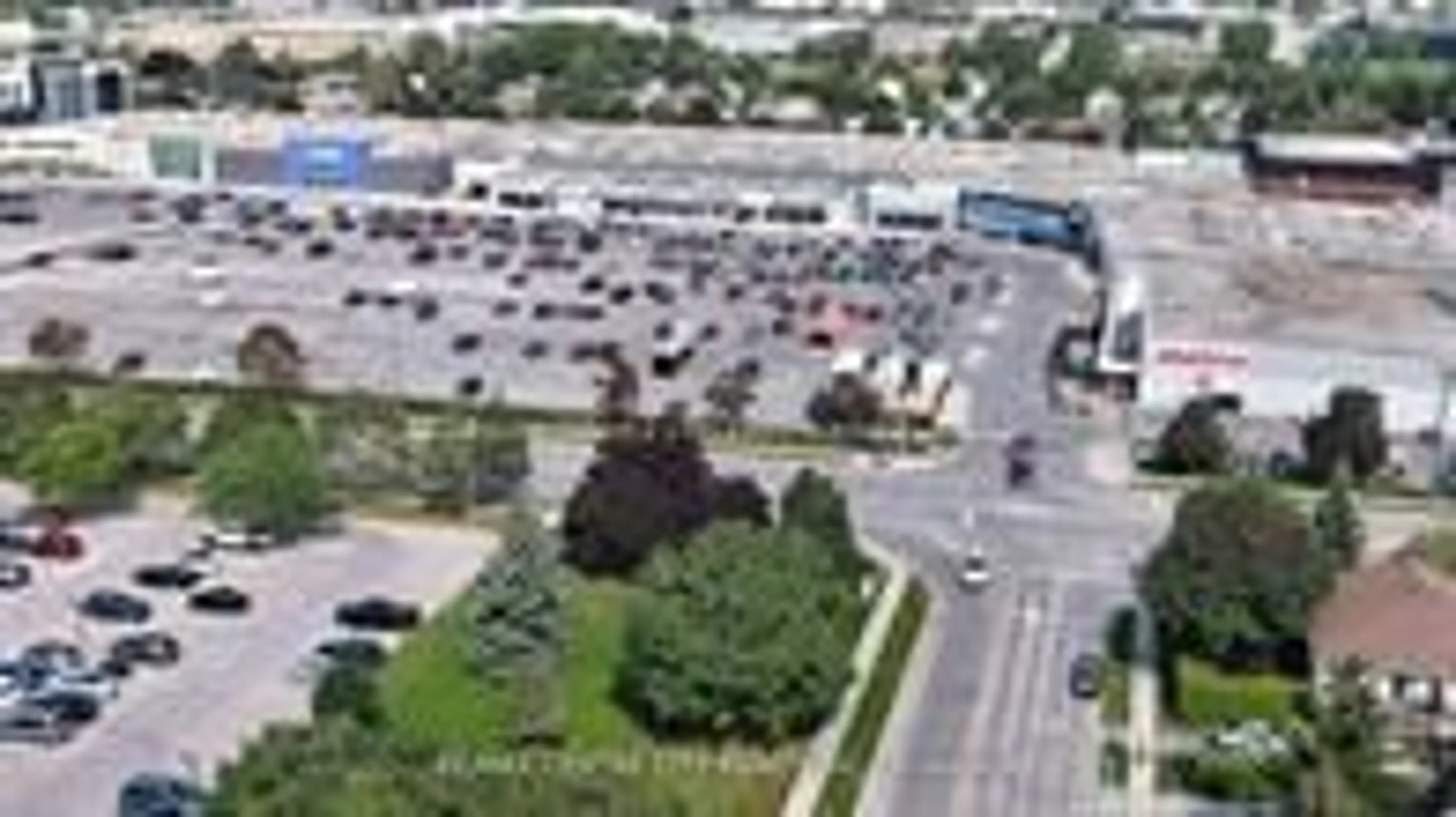 A pic from outside/outdoor area/front of a property/back of a property/a pic from drone, street for 440 Wellington St #311, St. Thomas Ontario N5R 5X5