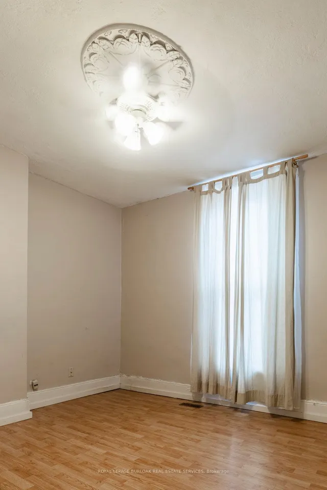 Additional property image - 70 Pearl St
