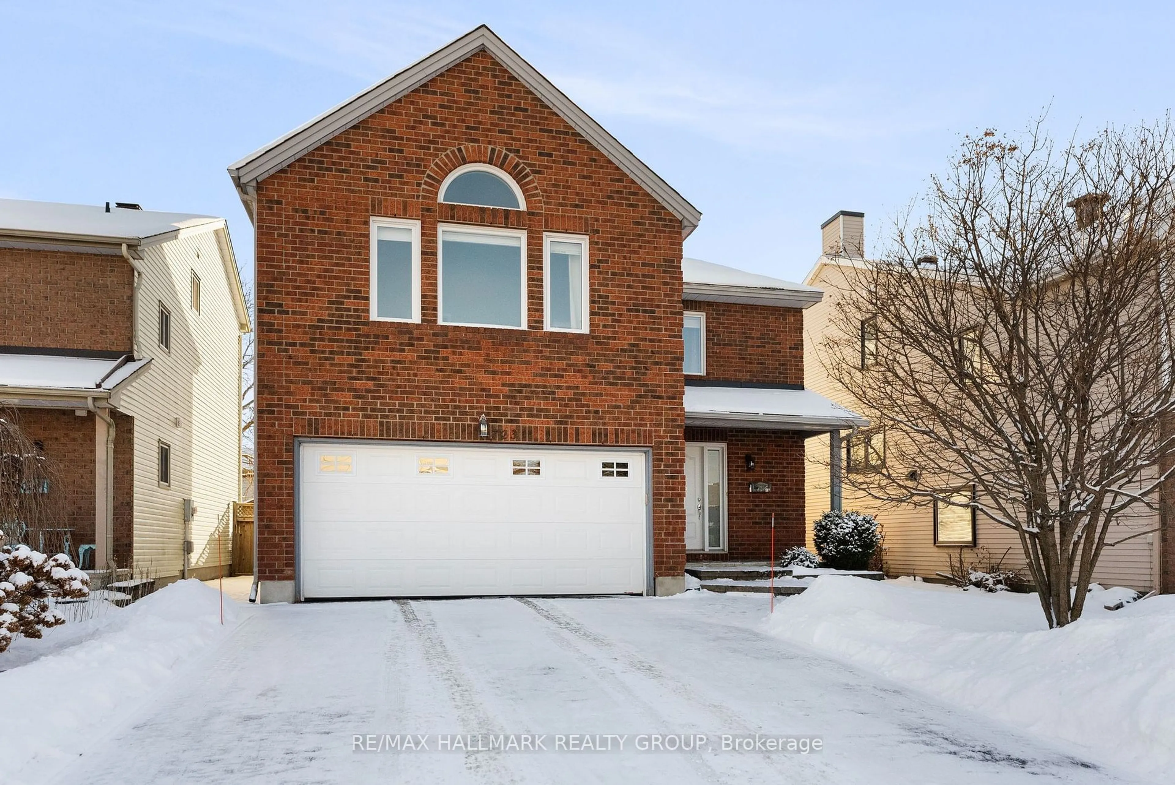 Home with brick exterior material, street for 723 Brome Cres, Orleans - Cumberland and Area Ontario K4A 3G8