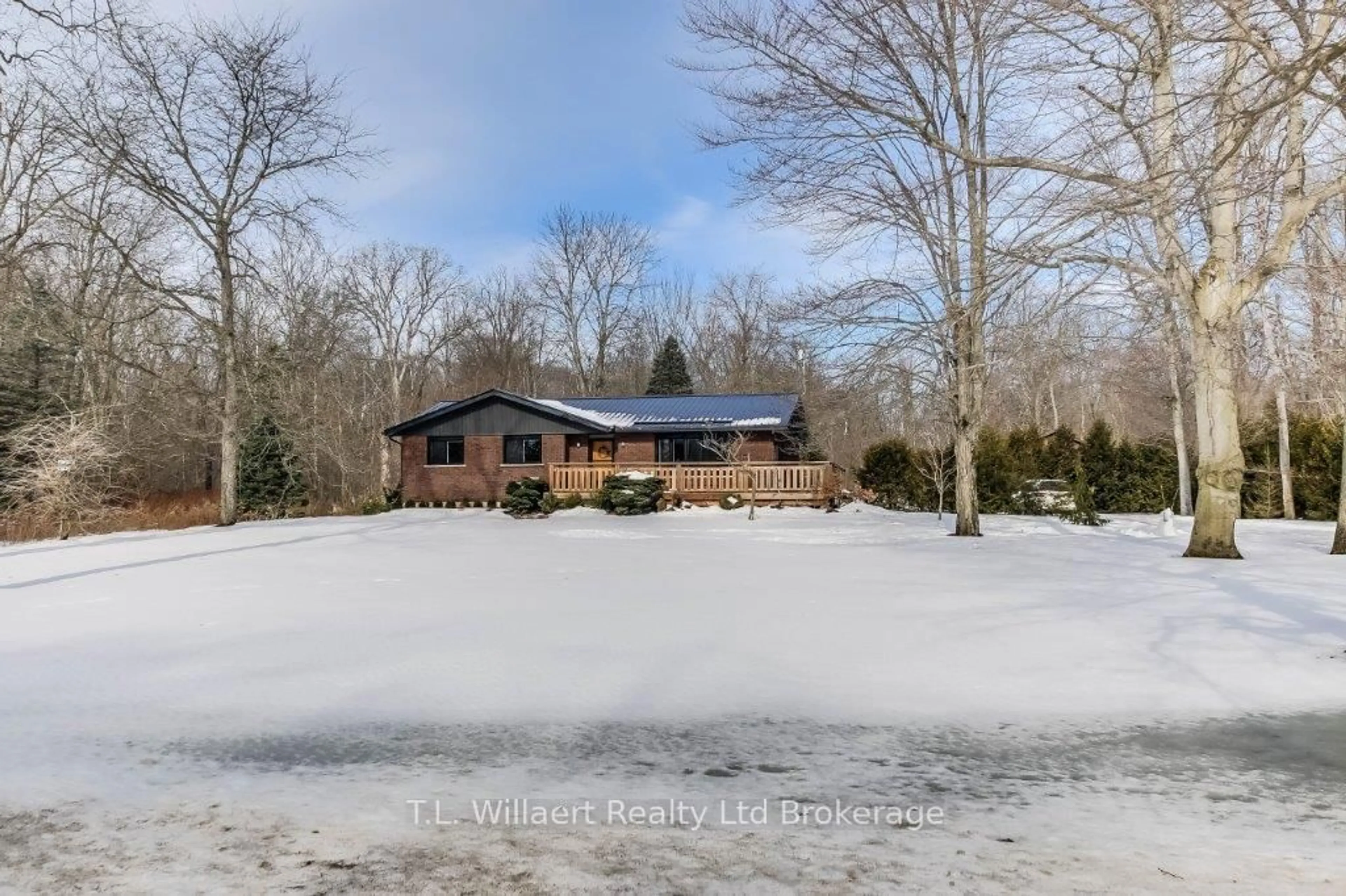 A pic from outside/outdoor area/front of a property/back of a property/a pic from drone, water/lake/river/ocean view for 1193 Mid-Nwal Tline Rd, Norfolk Ontario N4B 2W4