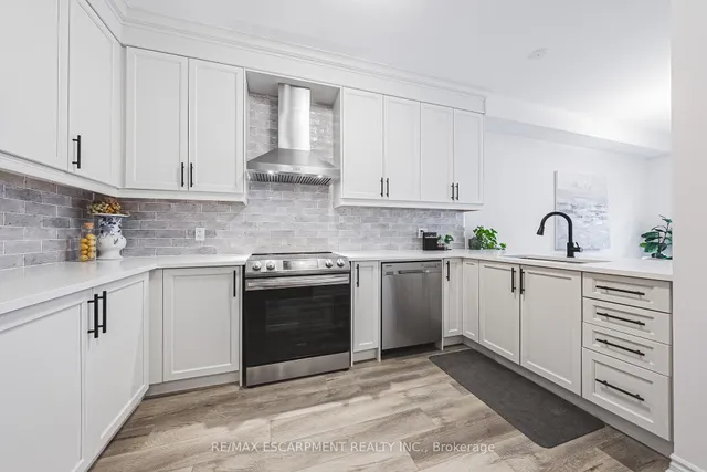 Additional property image - 61 Soho St Unit 134