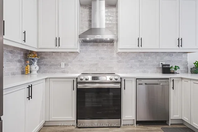 Additional property image - 61 Soho St Unit 134