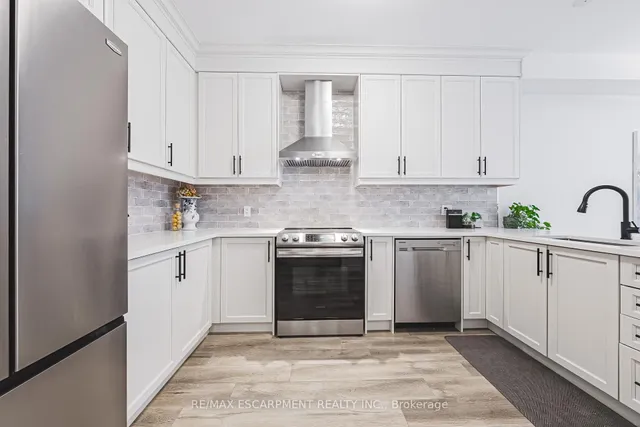 Additional property image - 61 Soho St Unit 134