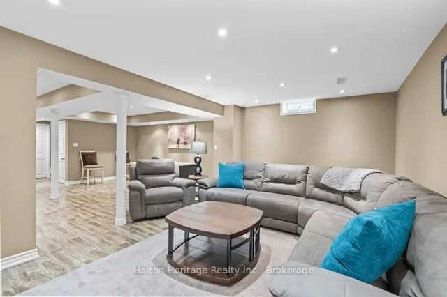 Additional property image - 72 Garinger Cres