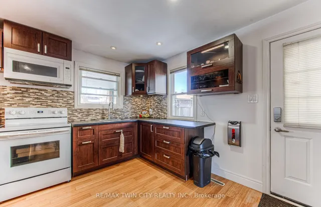 Additional property image - 74 Chelsea Rd