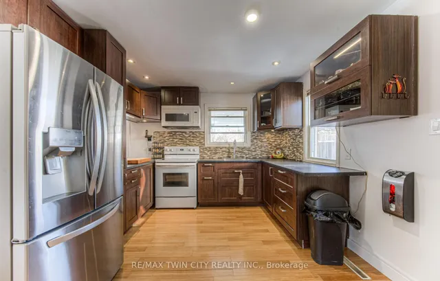 Additional property image - 74 Chelsea Rd