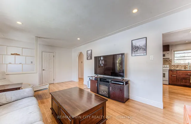 Additional property image - 74 Chelsea Rd