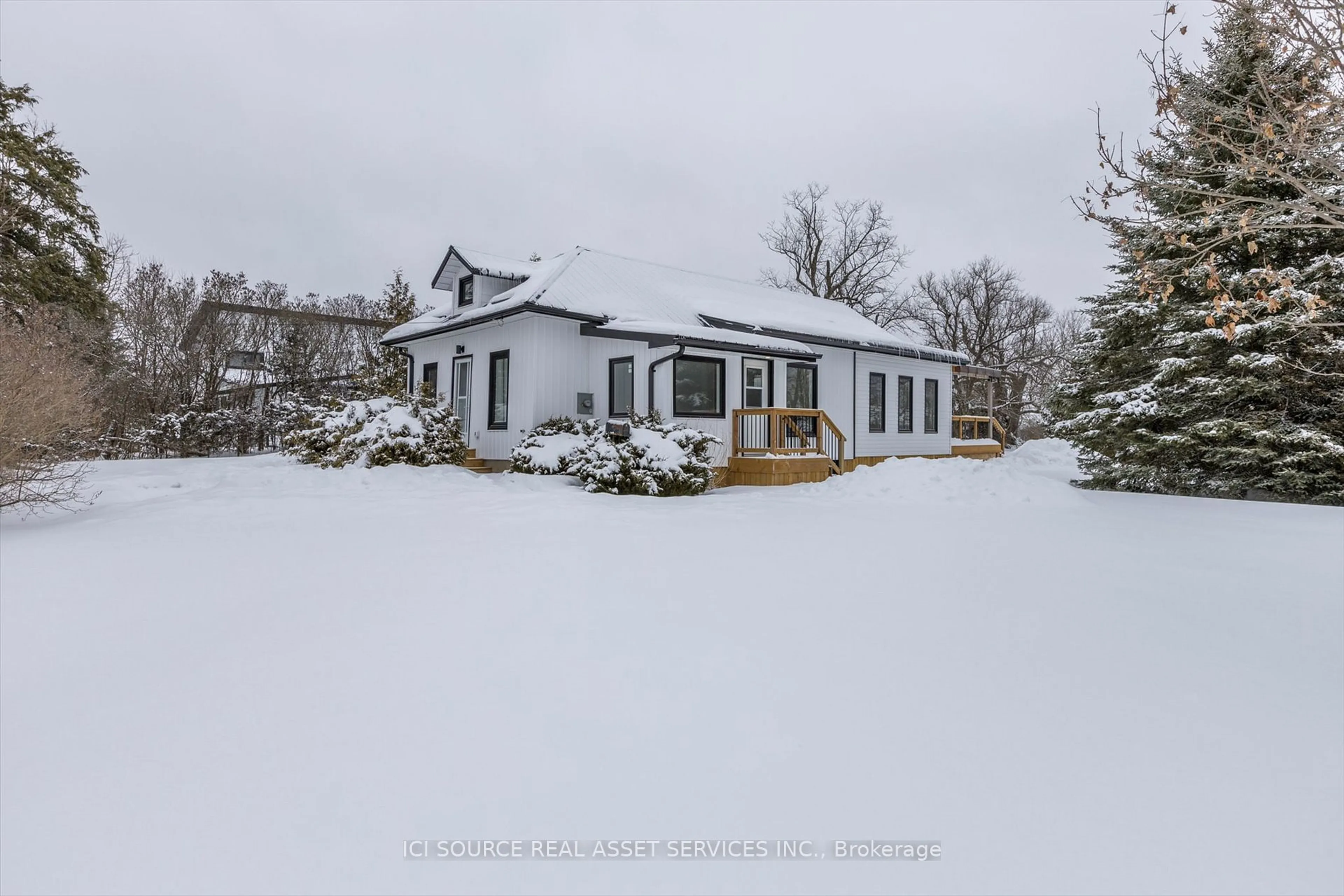 A pic from outside/outdoor area/front of a property/back of a property/a pic from drone, unknown for 34 Concession St, Havelock-Belmont-Methuen Ontario K0L 1Z0