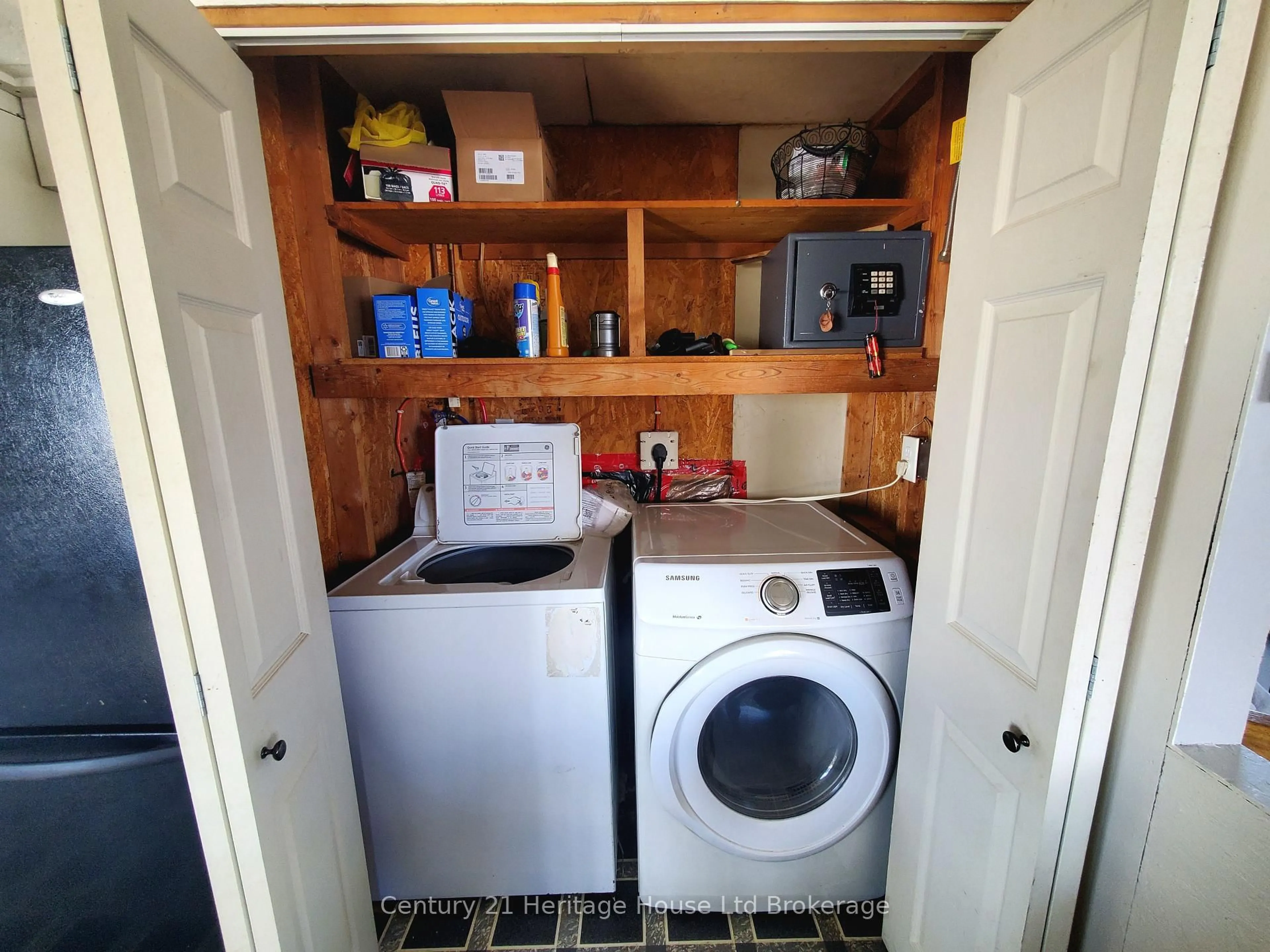 Laundry room for 596101 Hwy 59 High #6 Highland, East Zorra-Tavistock Ontario N4S 7W1