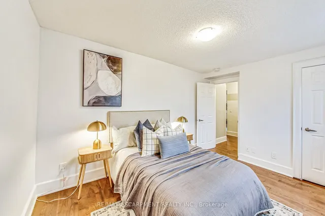 Additional property image - 21 Mountwood Ave Unit 7