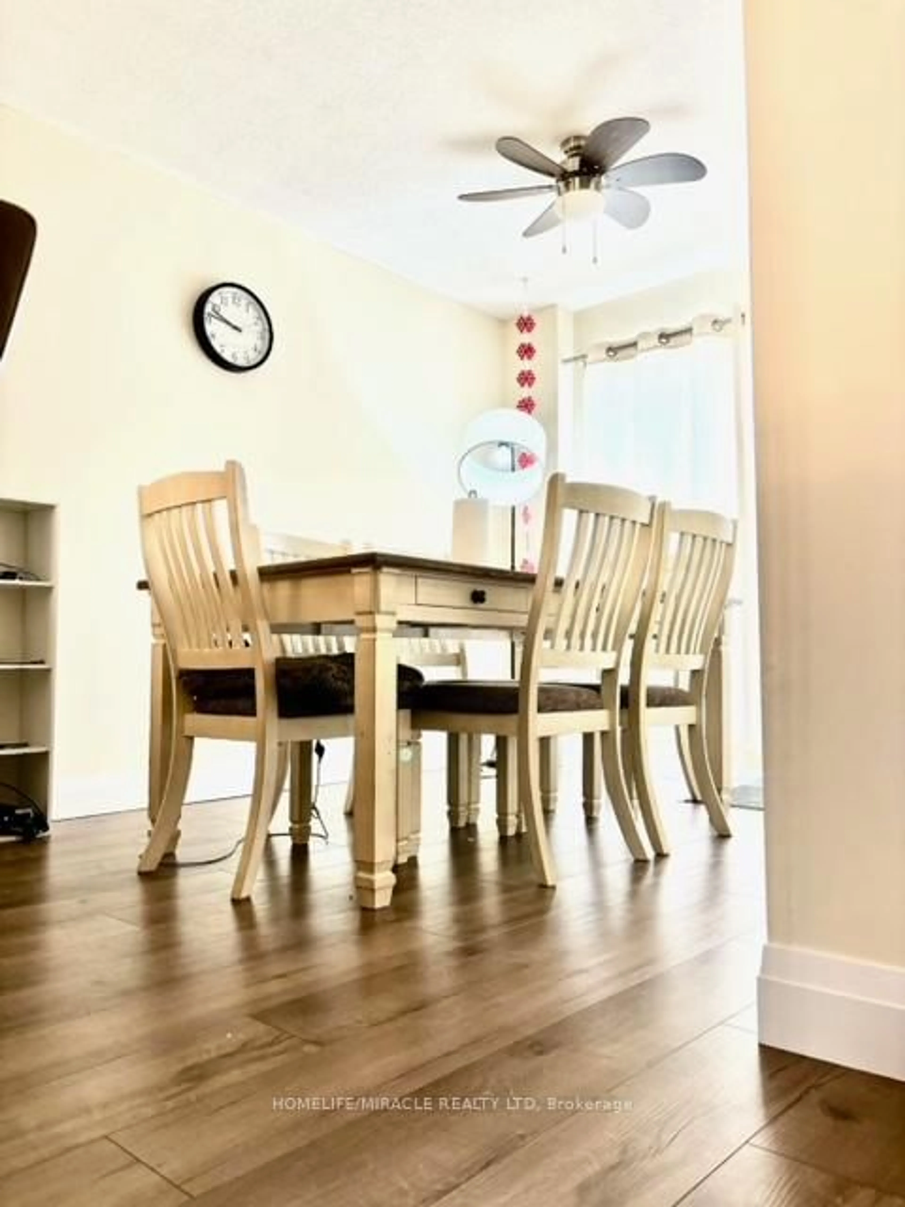 Dining room, wood/laminate floor for 430 Pioneer Dr #6, Kitchener Ontario N2P 1H6