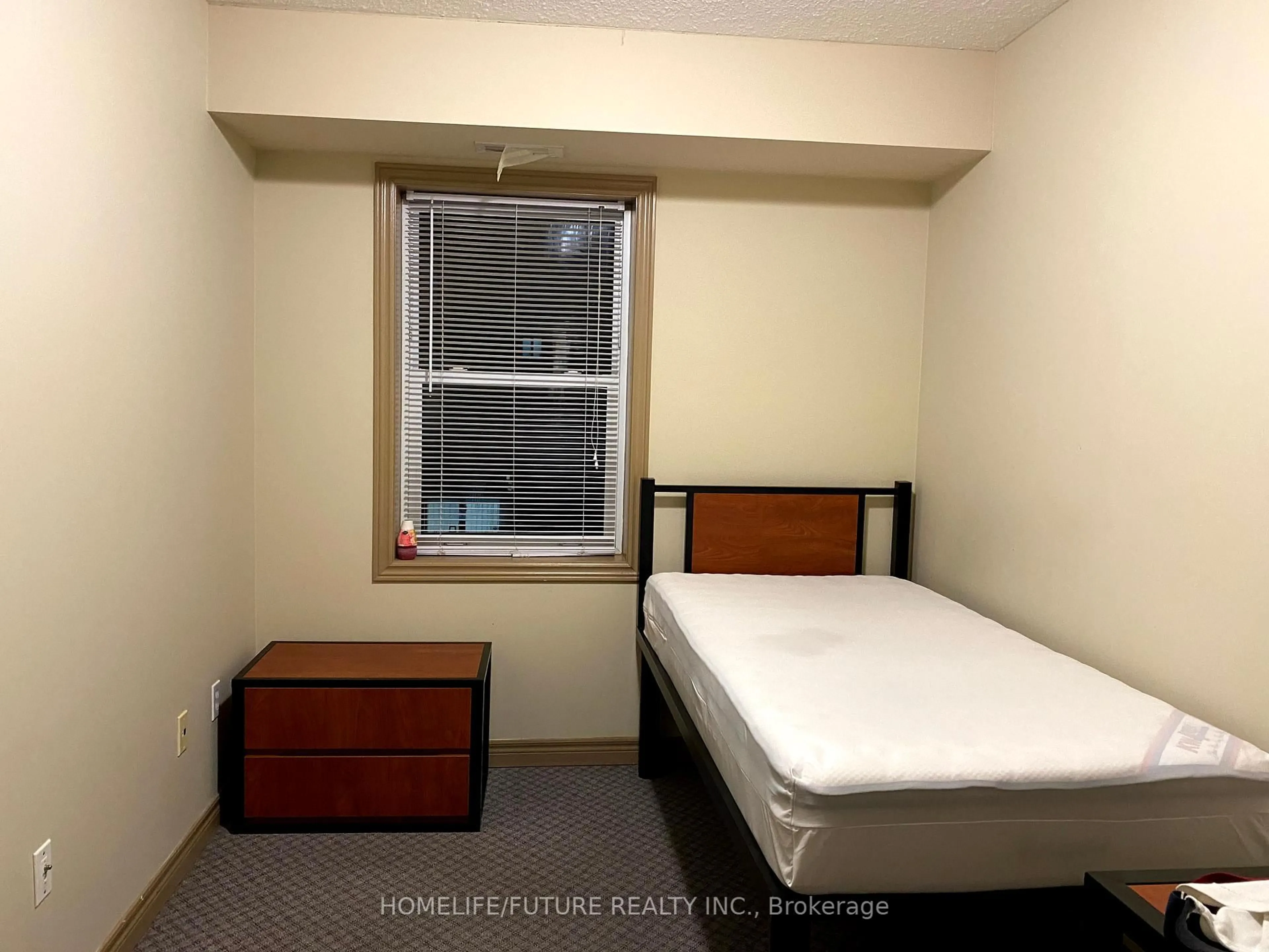 A pic of a room for 271 Lester St #402, Waterloo Ontario N2L 3N6